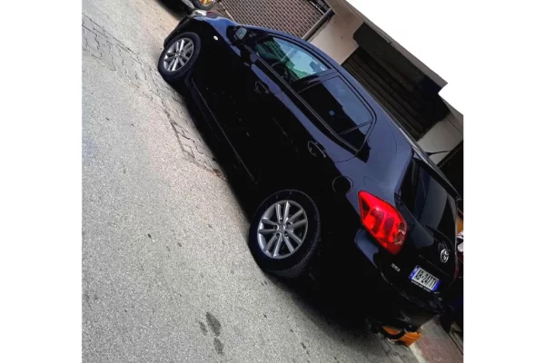 Auto in Vendita a Koriza - 6,000 Euro