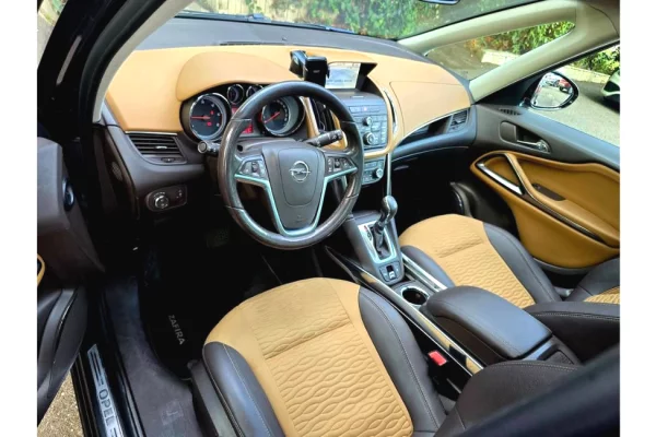 Auto in Vendita a Tirana - 5,900 Euro