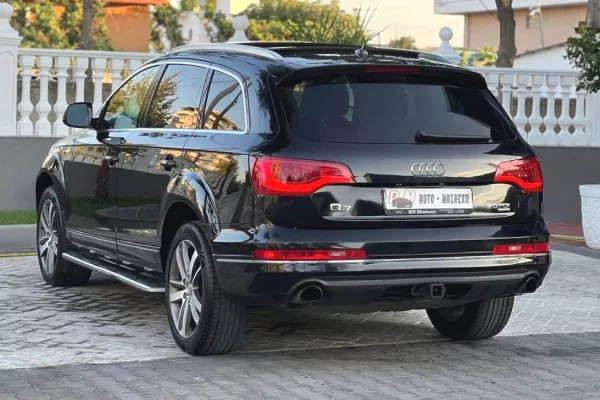 Makina ne shitje ne Tirane - 8,500 Euro