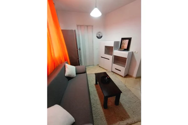 Casa in affitto 2+1 a Tirana - 300 Euro