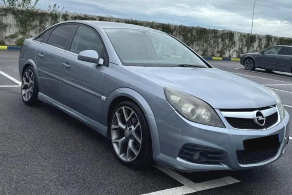 Makina ne shitje ne Durres - 3,400 Euro