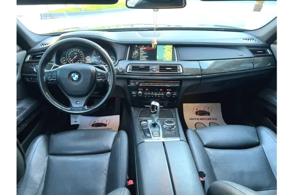 Makina ne shitje ne Fier - 15,000 Euro