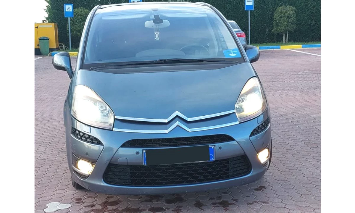 Makina ne shitje ne Tirane, Citroen, 2008 Diesel,Kambio Manual Pagesa 2,900  Euro.