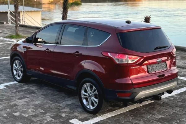 Makina ne shitje  ne Tirane - 6,500 Euro