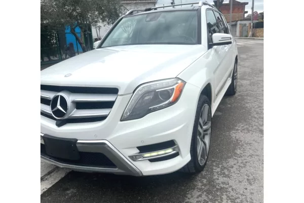 Makina ne shitje  ne Tirane - 13,500 Euro