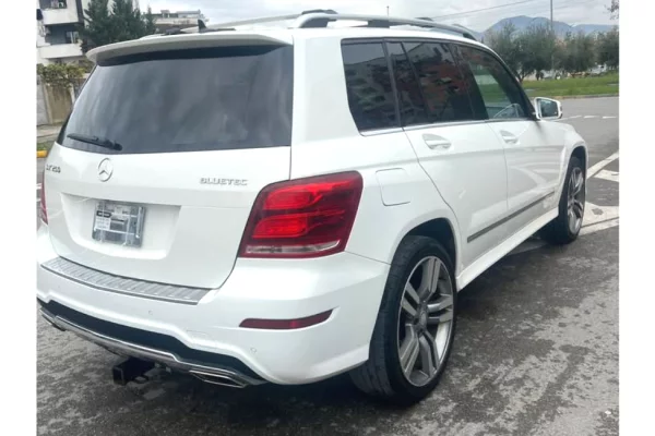 Makina ne shitje  ne Tirane - 13,500 Euro