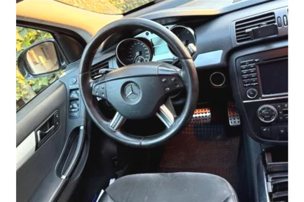 Makina ne shitje ne Tirane - 3,500 Euro