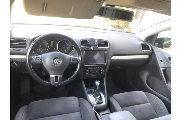 Makina ne shitje ne Tirane - 7,000 Euro