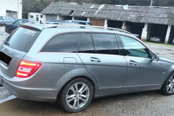 Auto in Vendita a Pogradec - 9,000 Euro