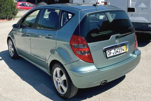 Auto in Vendita a Tirana - 2,450 Euro