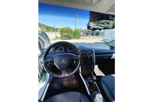 Auto in Vendita a Tirana - 2,450 Euro