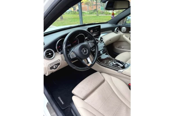 Auto in Vendita a Tirana - 11,500 Euro