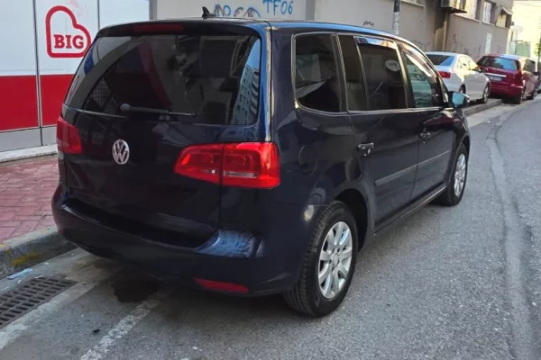 Auto in Vendita a Tirana - 5,900 Euro