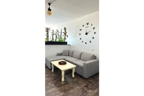 Shtepi me qera 1+1 ne Vlore - 370 Euro