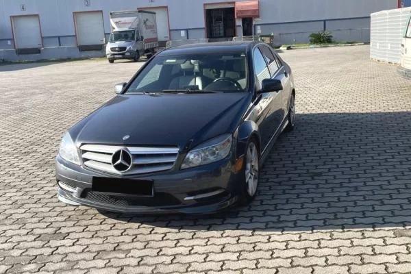 Auto in Vendita a Tirana - 6,700 Euro