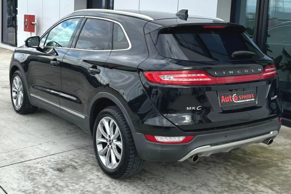 Auto in Vendita a Tirana - 14,500 Euro