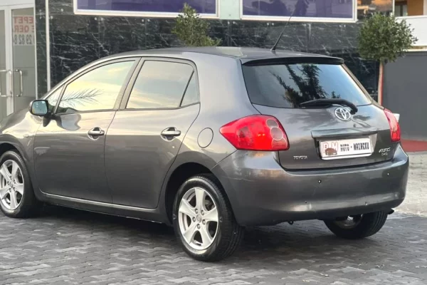 Auto in Vendita a Tirana - 3,500 Euro