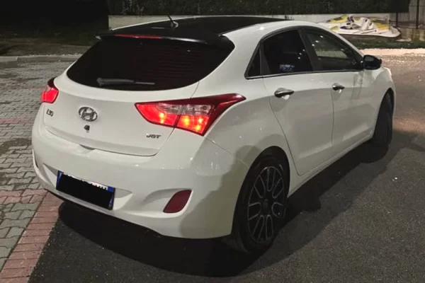 Auto in Vendita a Tirana - 7,299 Euro