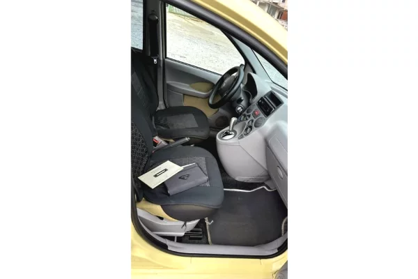 Makina ne shitje ne Tirane - 2,500 Euro