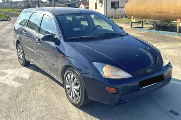 Makina ne shitje ne Tirane - 1,500 Euro