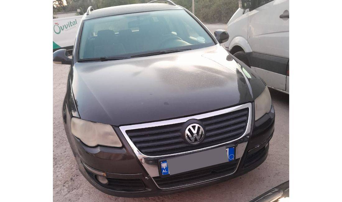 Cars for sale in Tirana, Volkswagen, 2006 Diesel,Kambio Manual Payment 4,000  Euro.