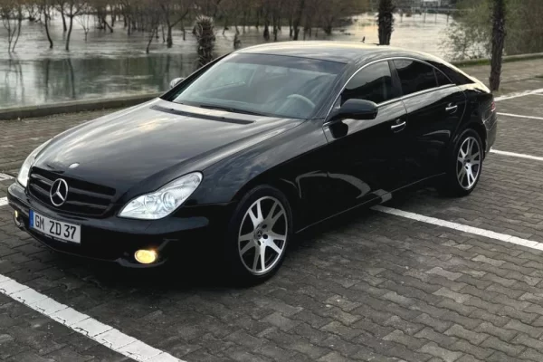 Makina ne shitje ne Tirane - 8,200 Euro