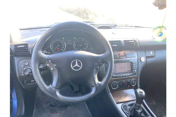 Makina ne shitje ne Tirane - 3,800 Euro