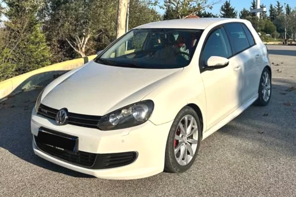 Makina ne shitje ne Tirane - 5,300 Euro