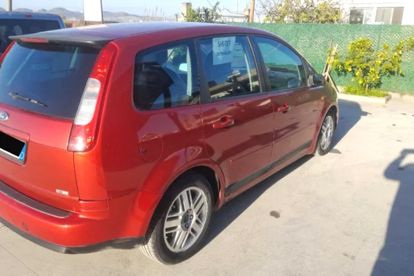 Cars for sale in Tirana - 2,600 Euro