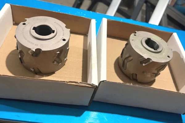 Vegla Pune ne Tirane - 530 Euro