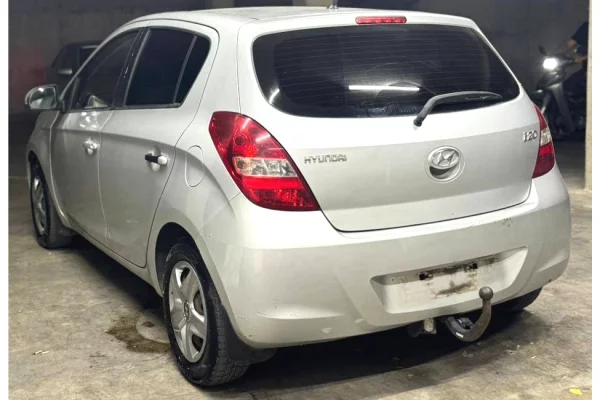 Cars for sale in Tirana - 3,500 Euro