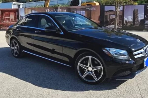 Makina ne shitje  ne Tirane - 13,500 Euro