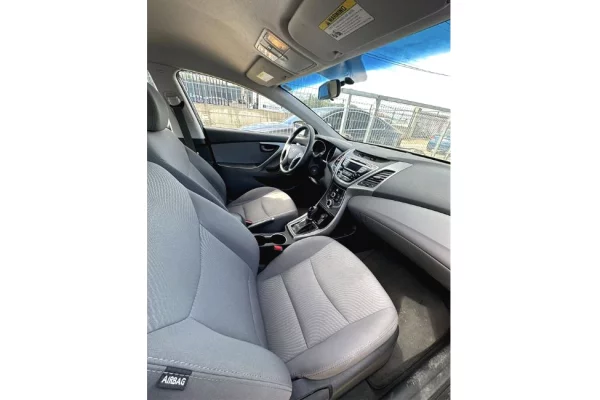 Makina ne shitje  ne Tirane - 6,800 Euro