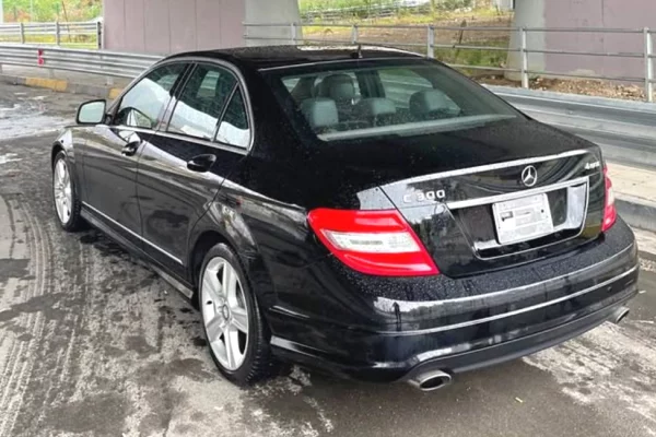 Makina ne shitje  ne Tirane - 5,700 Euro