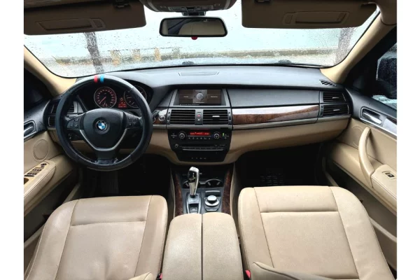 Makina ne shitje  ne Tirane - 8,500 Euro