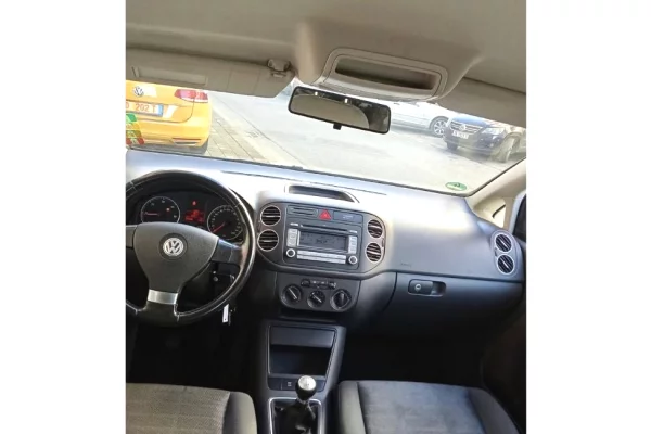 Makina ne shitje  ne Tirane - 3,800 Euro