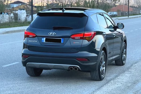 Makina ne shitje  ne Tirane - 12,900 Euro