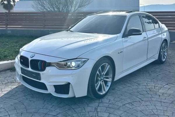 Makina ne shitje  ne Fier - 9,300 Euro