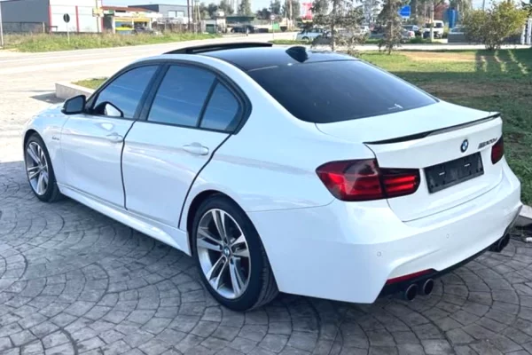 Makina ne shitje  ne Fier - 9,300 Euro