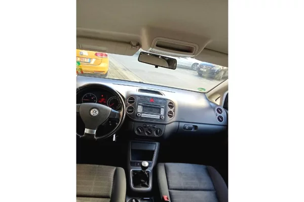 Makina ne shitje  ne Tirane - 3,800 Euro