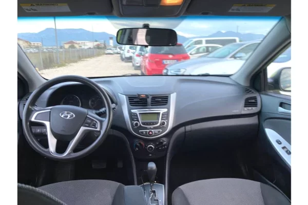 Makina ne shitje  ne Tirane - 4,300 Euro