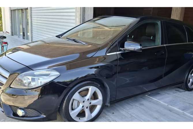 Makina ne shitje  ne Tirane - 6,000 Euro