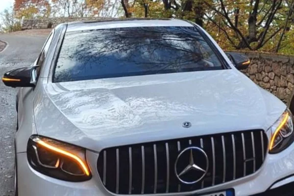 Makina ne shitje  ne Tirane - 29,000 Euro