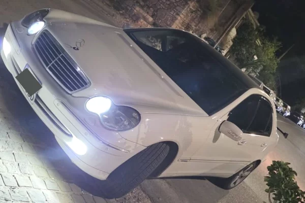 Makina ne shitje  ne Tirane - 5,200 Euro