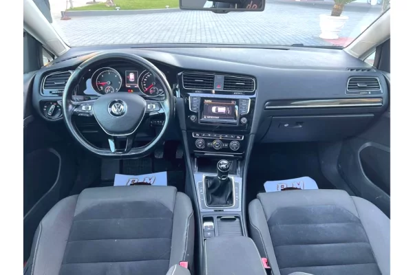 Makina ne shitje  ne Tirane - 5,700 Euro