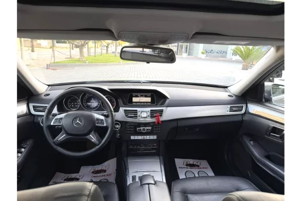 Makina ne shitje  ne Tirane - 10,900 Dollar