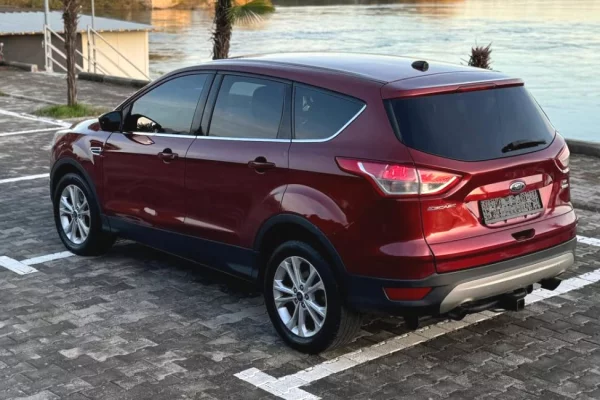 Makina ne shitje  ne Tirane - 6,500 Euro