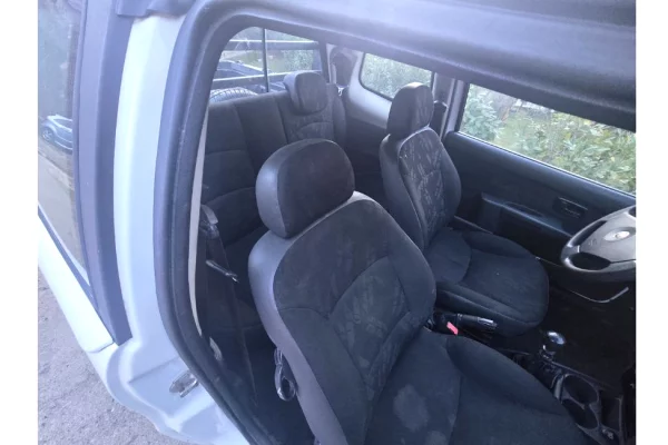 Makina ne shitje ne Tirane - 7,300 Euro