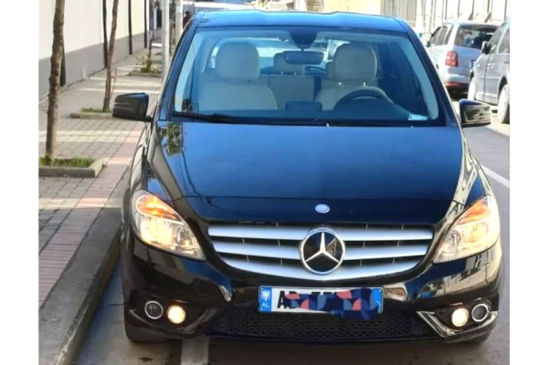 Makina ne shitje ne Tirane - 590,000 Euro
