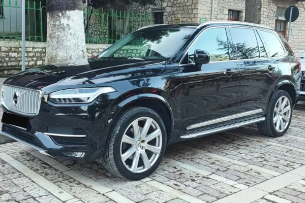 Makina ne shitje ne Tirane - 26,000 Euro